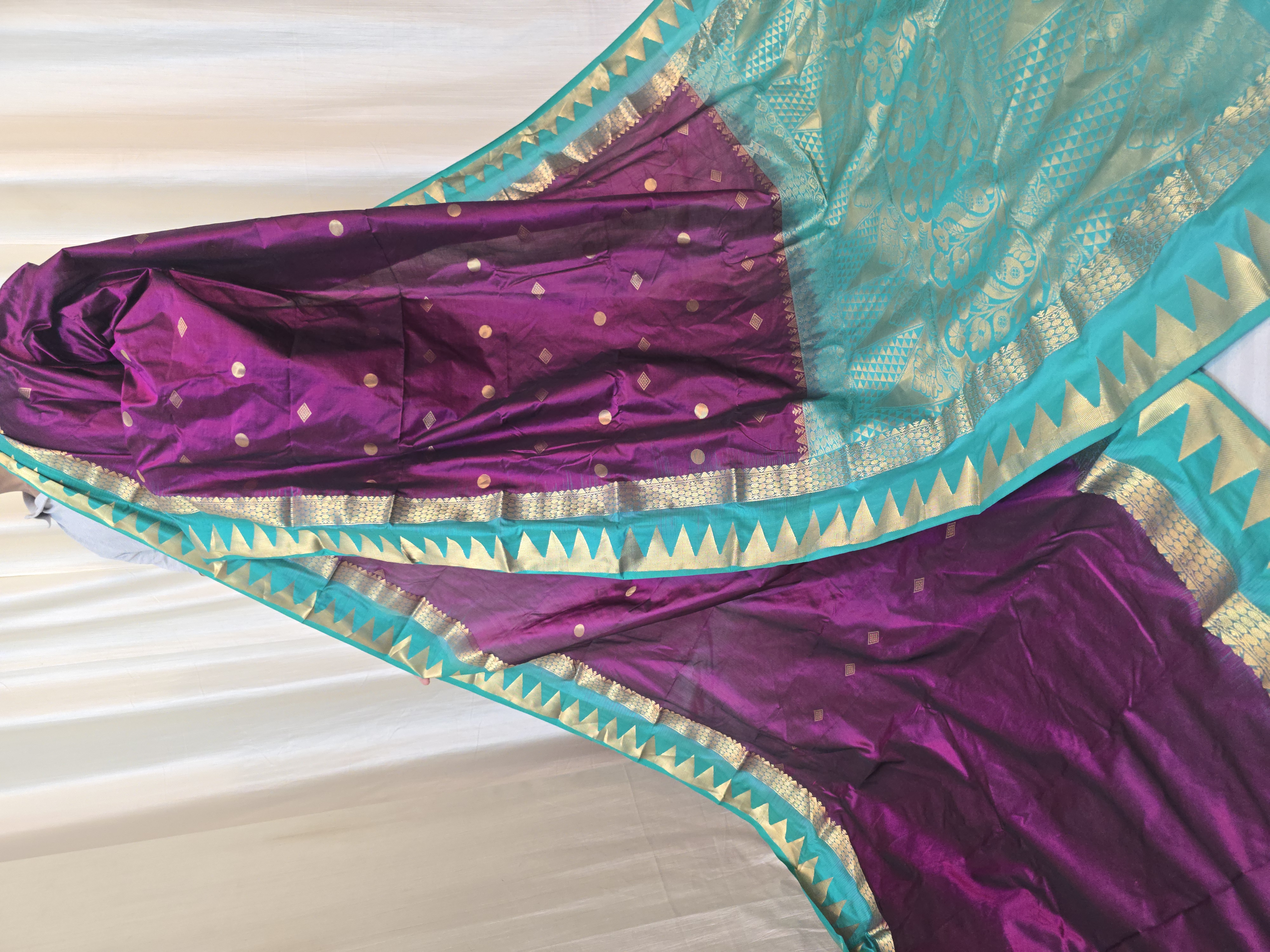 Plum Purple Pure Kanjivaram Silk Saree with Sea Green Contrast Gold Zari Brocade Pallu
